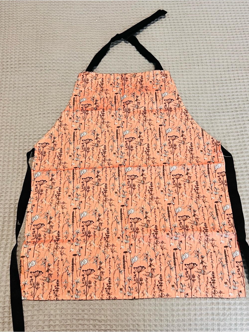 New Small Floral Apron – Coral Botanical Print